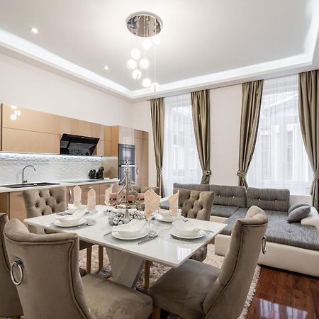 Centrum Opera Luxury Apartment With Free Garage Budapest Bagian luar foto