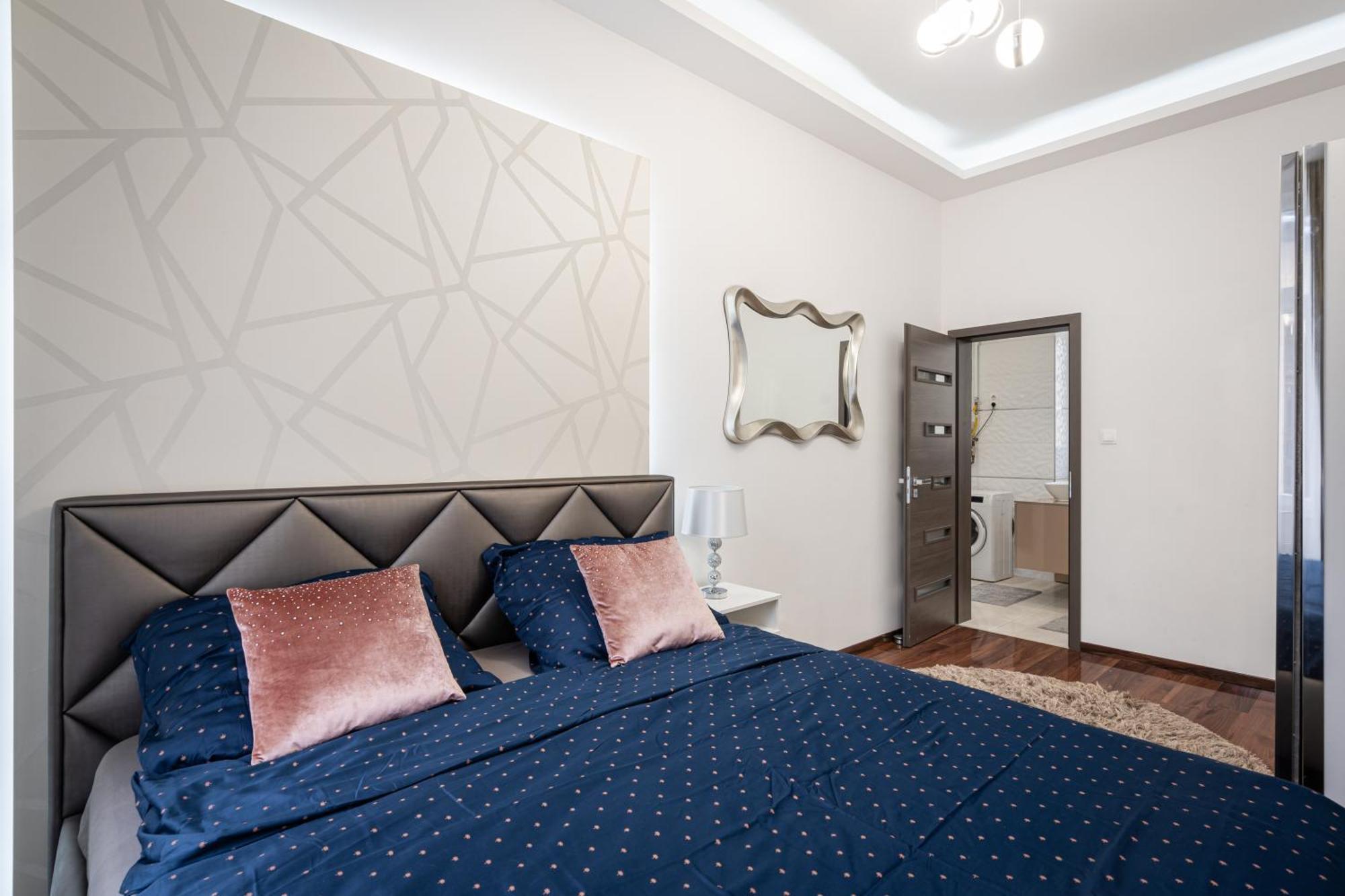 Centrum Opera Luxury Apartment With Free Garage Budapest Bagian luar foto